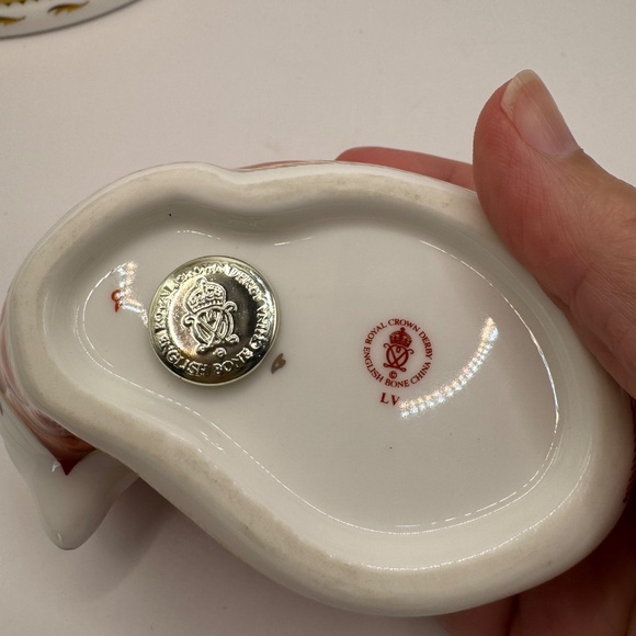 Royal Crown Derby "Red Fox" Fine Bone China Paperweight. Gold Stopper. EUC. - Picture 3 of 3